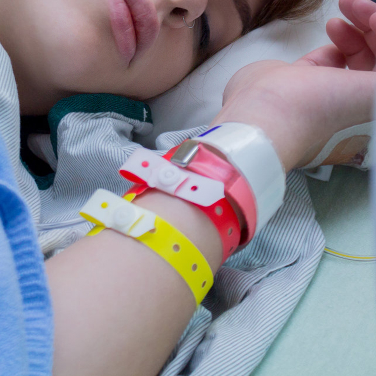 Custom PVC Medical Alert Vinyl Wristband – Fall Risk & Allergy Alert Hospital ID Bands with Wide Face Printing